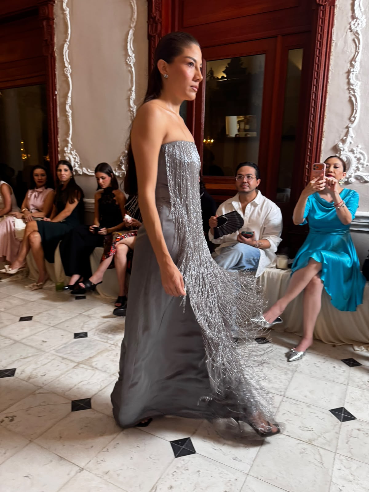 Claudina Ceballos Atelier presenta LATENS Vol. I: 22 looks donde lo oculto cobra vida